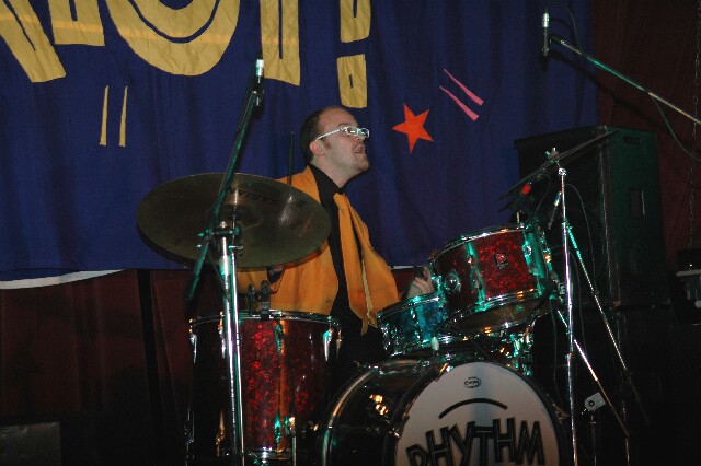 min 2007 11 23 riot 350